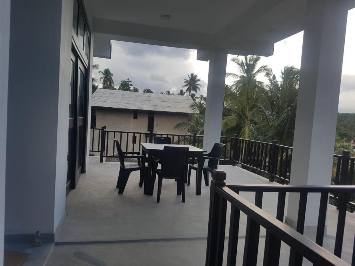 Sea Waves hiriketiya Hotel Dikwella Bagian luar foto