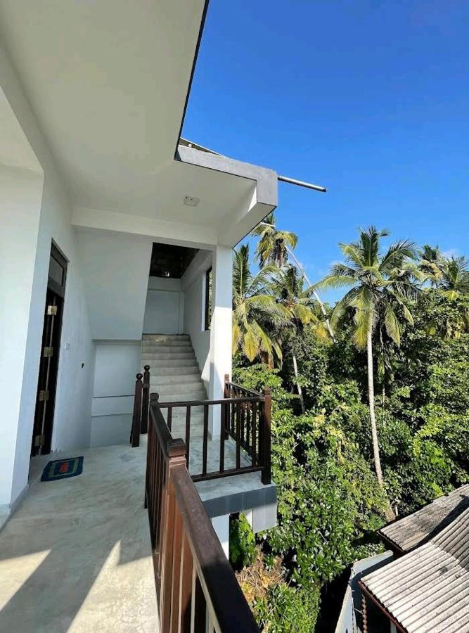 Sea Waves hiriketiya Hotel Dikwella Bagian luar foto